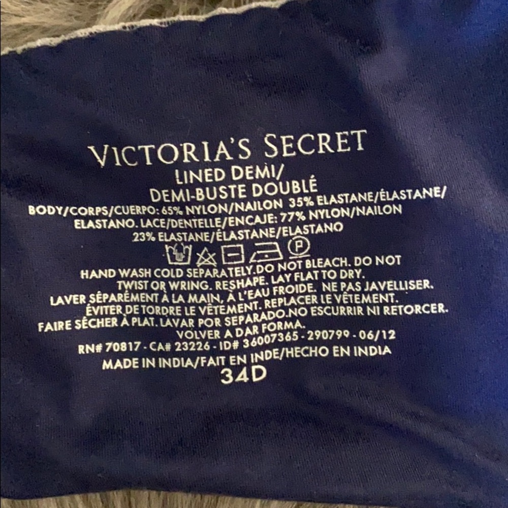 Victoria’s Secret Lined Demi Bra - Picture 4 of 6